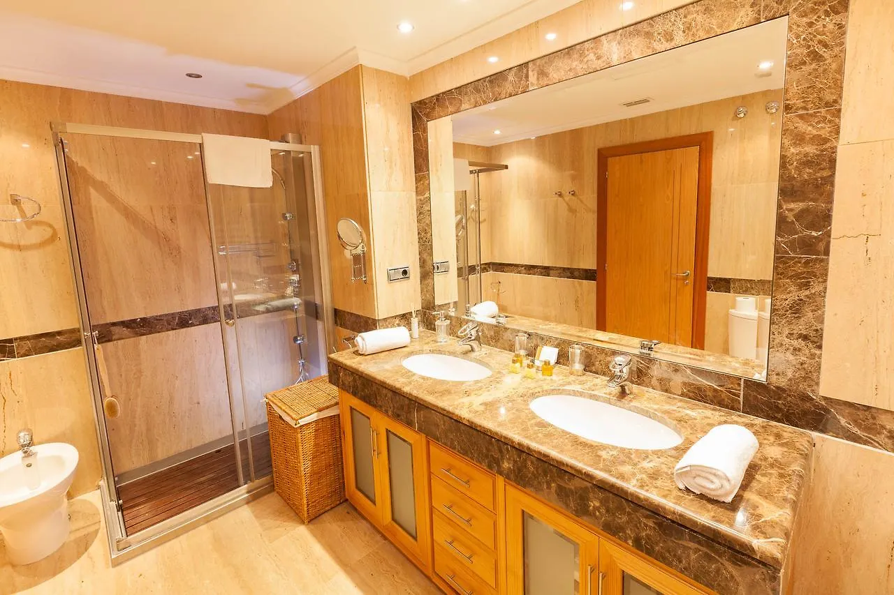 Puerto Banus Getaway Giant Heated Pool And Gym 0*, Marbella