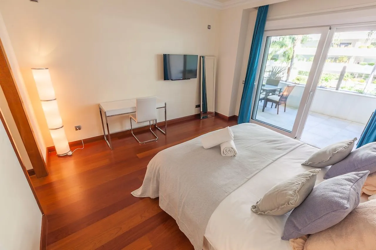 Apartment Puerto Banus Getaway Giant Heated Pool And Gym