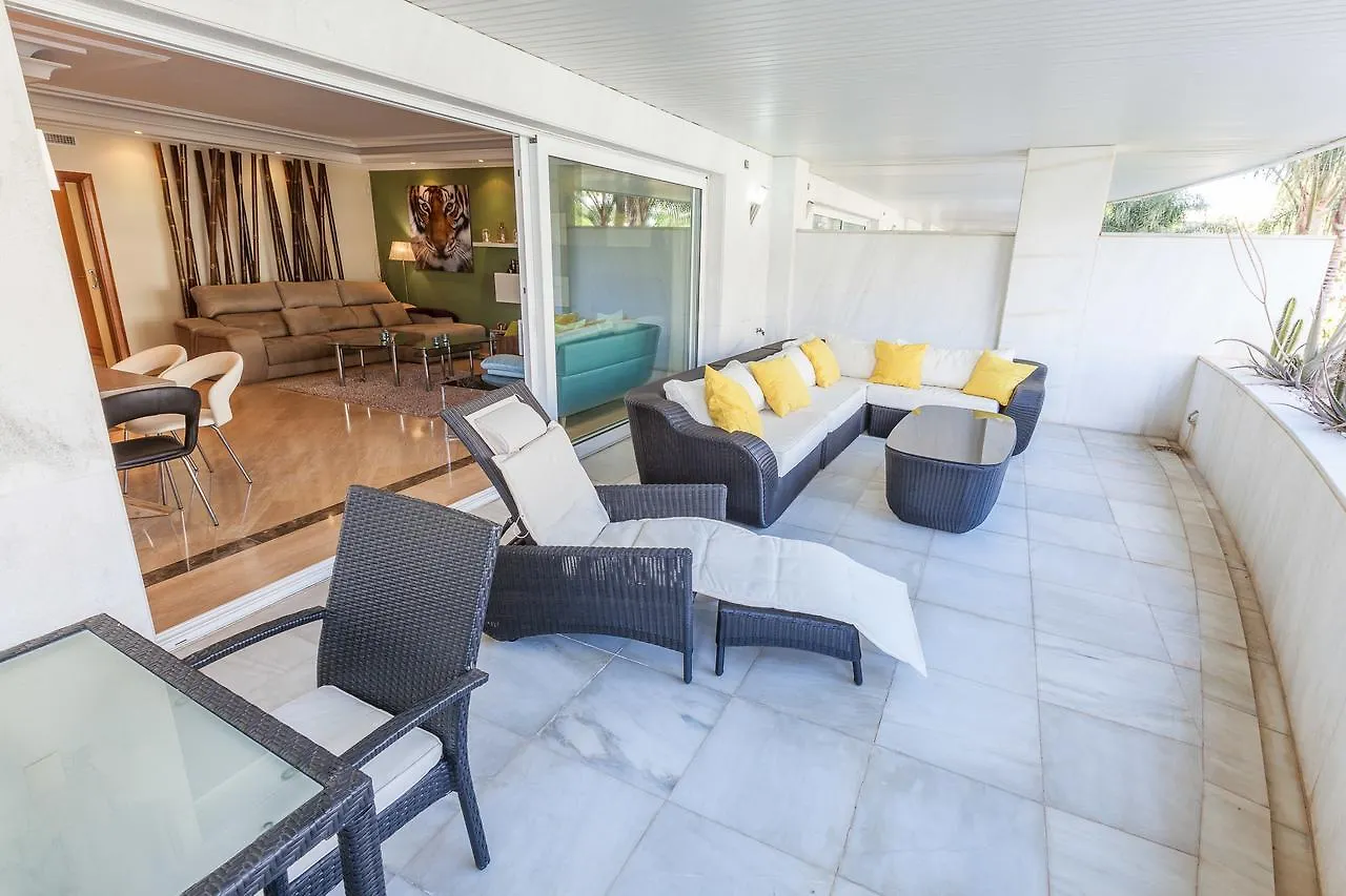 Puerto Banus Getaway Giant Heated Pool And Gym Spain