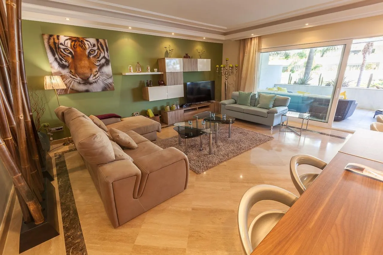 Puerto Banus Getaway Giant Heated Pool And Gym ماربيا