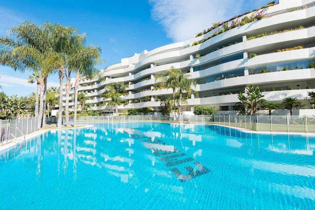 شقة Puerto Banus Getaway Giant Heated Pool And Gym